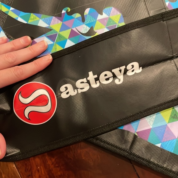 Lululemon Shopping Bags - Picture 2 of 5